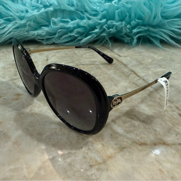 Coach Sunglasses Women's Oversized HC8314 50028G Black 59mm Grey Gradient Lens - Picture 1 of 11